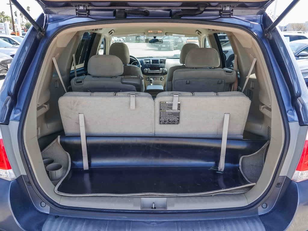 Thumbnail: 2011 Toyota Highlander - 26