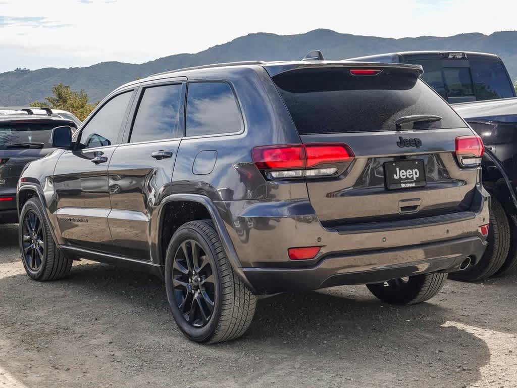 Thumbnail: 2020 Jeep Grand Cherokee - 14