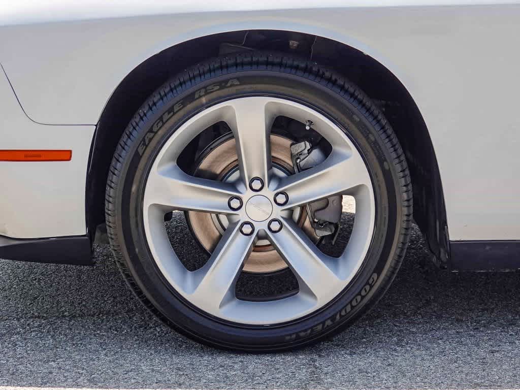 Thumbnail: 2016 Dodge Challenger - 10