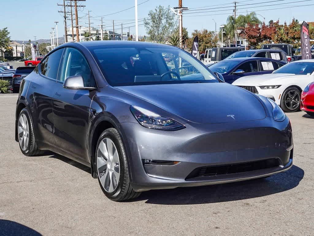 Thumbnail: 2023 Tesla Model Y - 3
