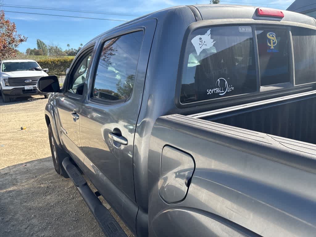 Thumbnail: 2013 Toyota Tacoma - 8