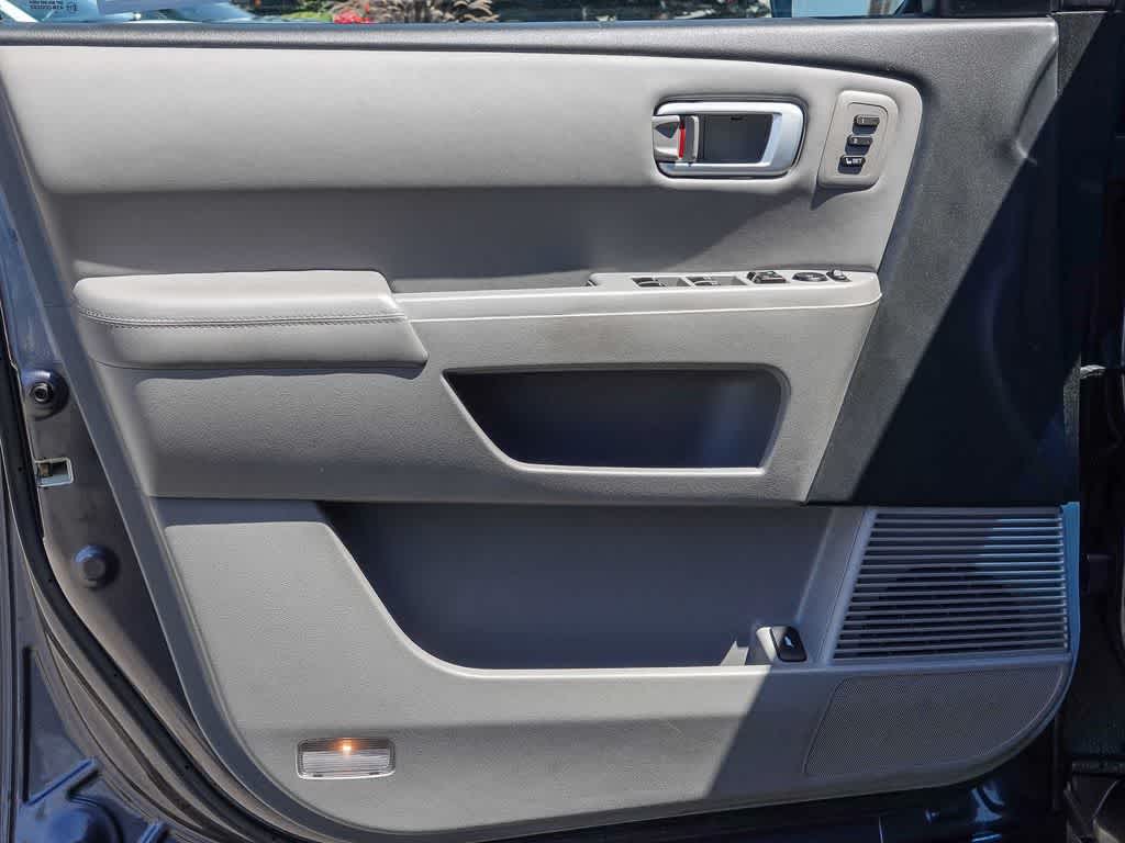 Thumbnail: 2014 Honda Pilot - 19