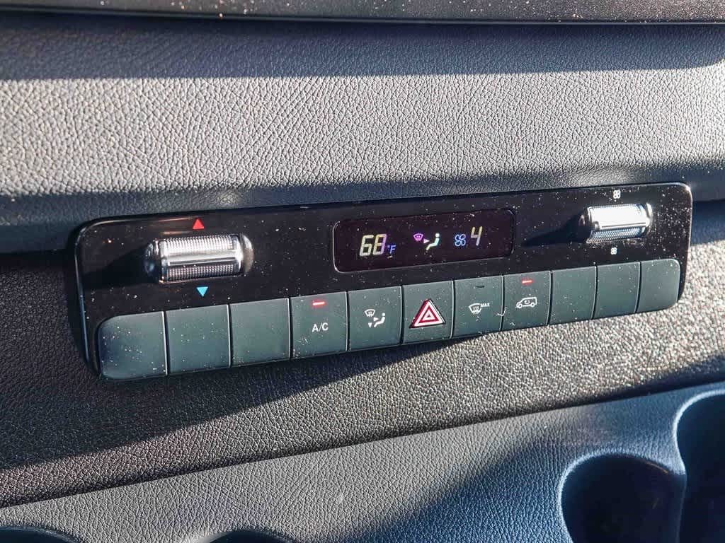 Thumbnail: 2020 Mercedes-Benz Sprinter - 21