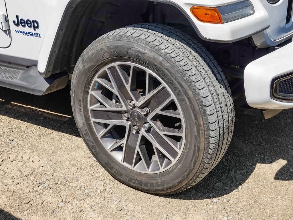 2022 Jeep Wrangler Unlimited Sahara 6