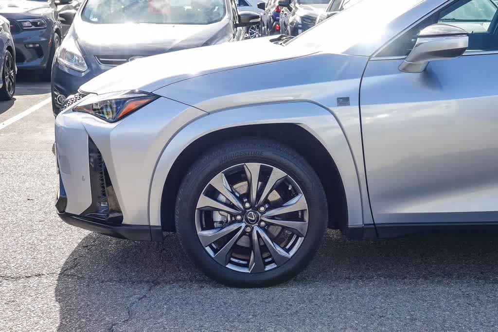 Thumbnail: 2024 Lexus UX - 9