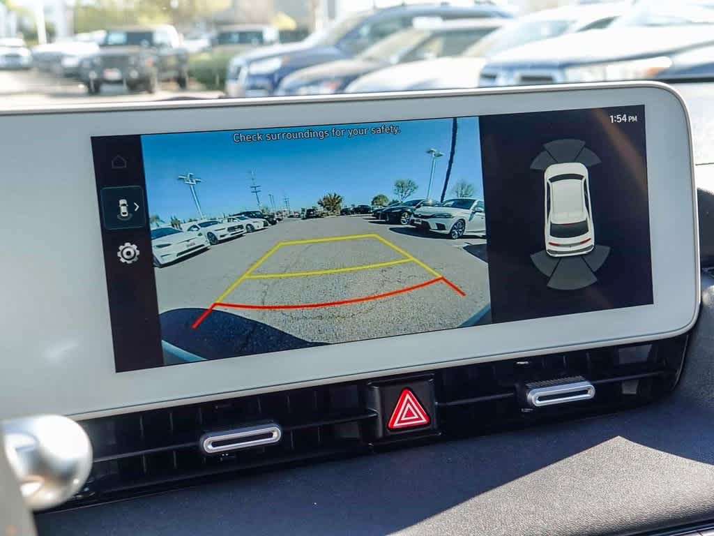 Thumbnail: 2023 Hyundai Ioniq 5 - 24