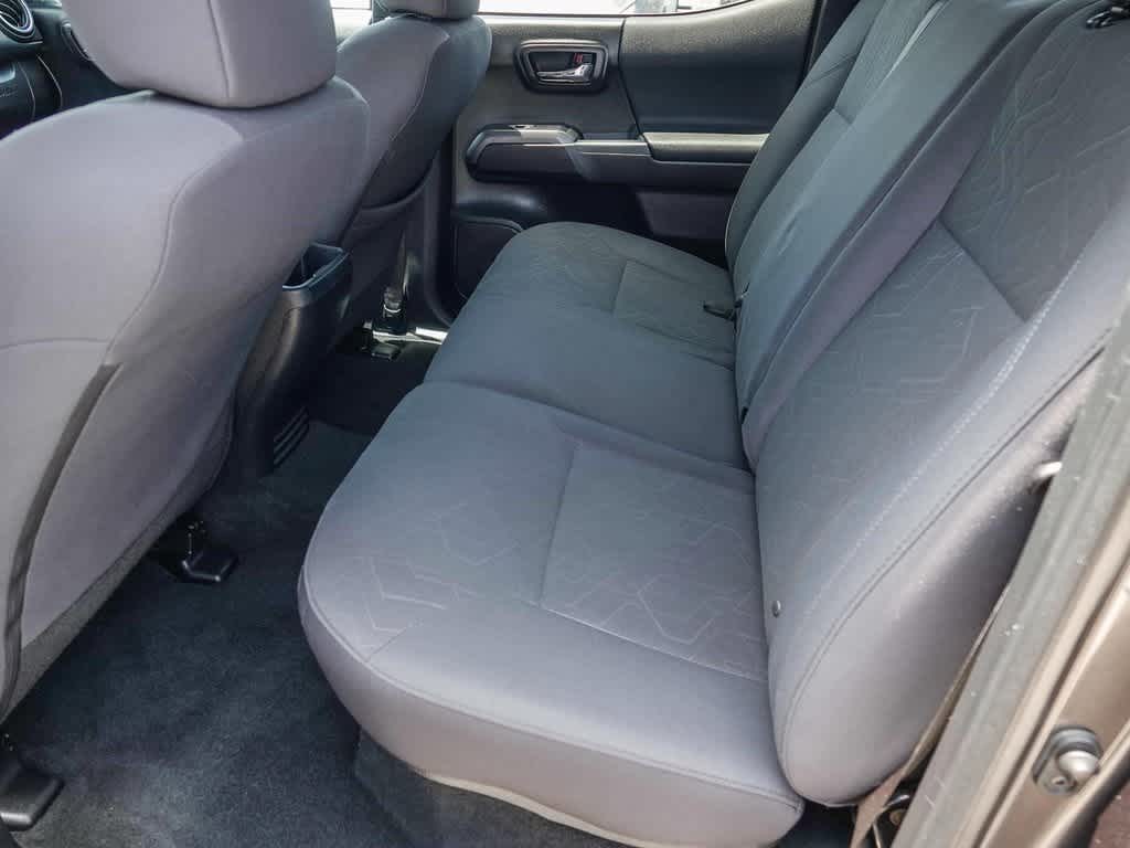 Thumbnail: 2019 Toyota Tacoma - 17