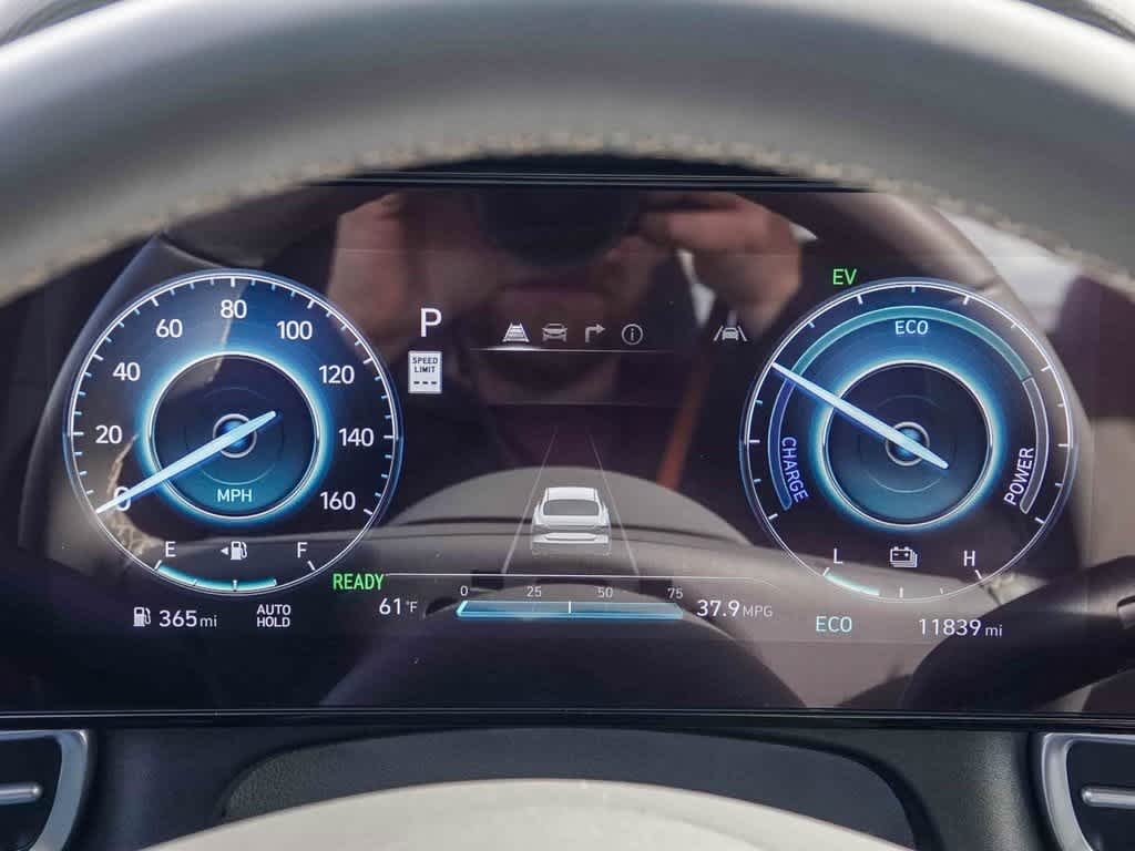 Thumbnail: 2025 Hyundai Elantra - 23