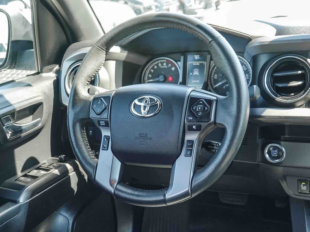 Thumbnail: 2022 Toyota Tacoma - 14