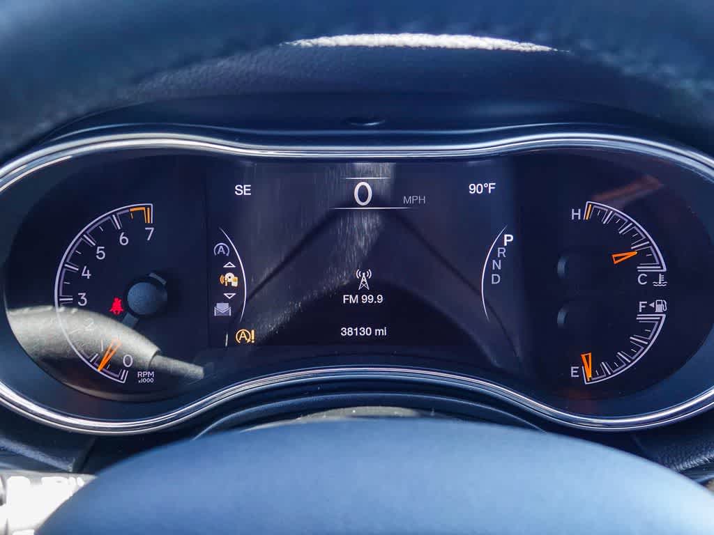 Thumbnail: 2019 Jeep Grand Cherokee - 17