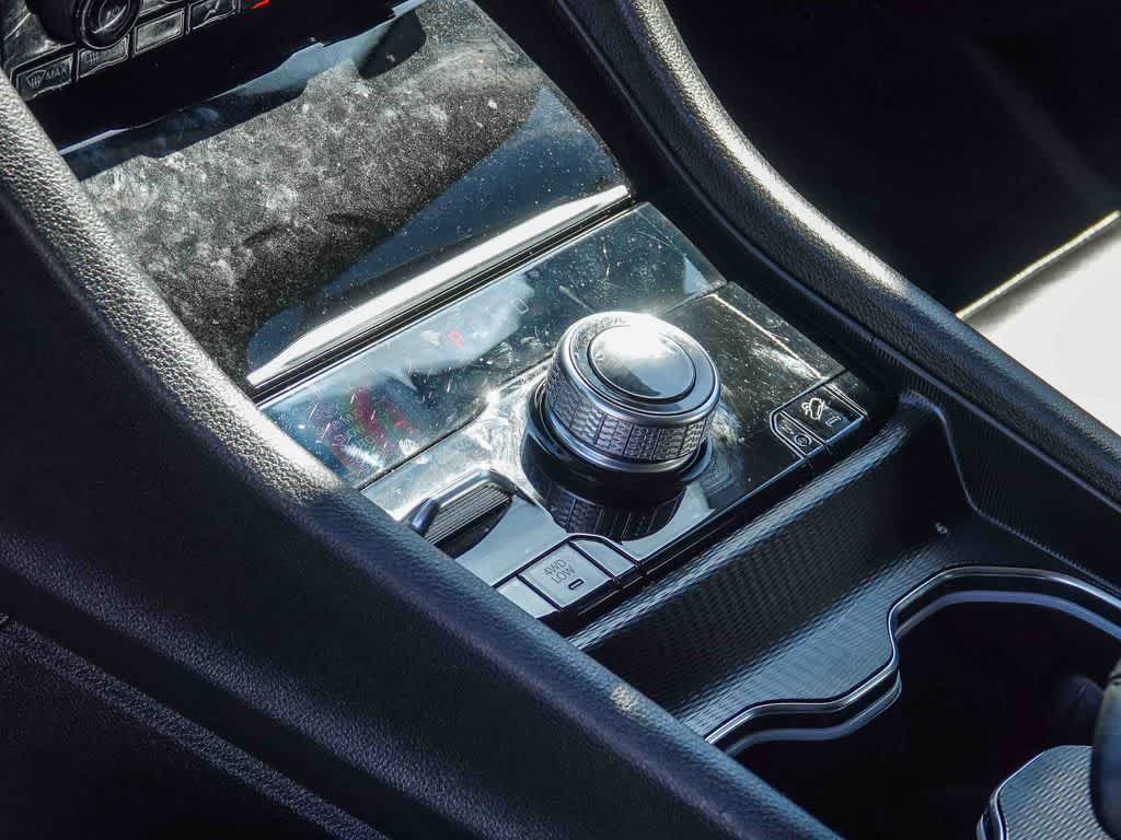 Thumbnail: 2023 Jeep Grand Cherokee - 18