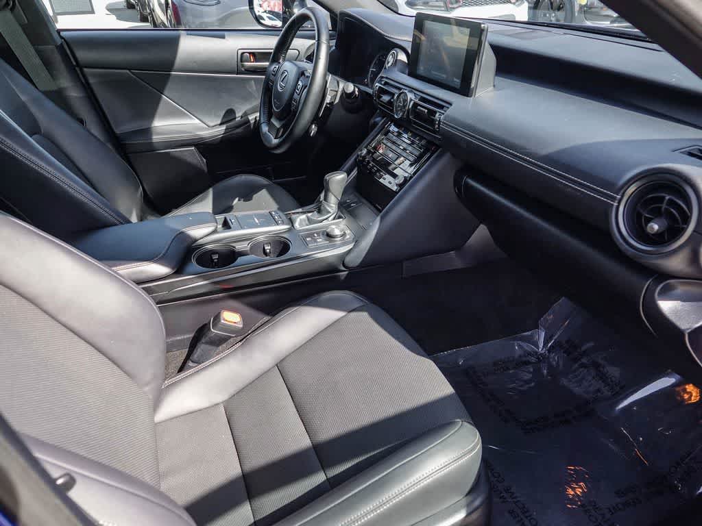 Thumbnail: 2025 Lexus IS - 15