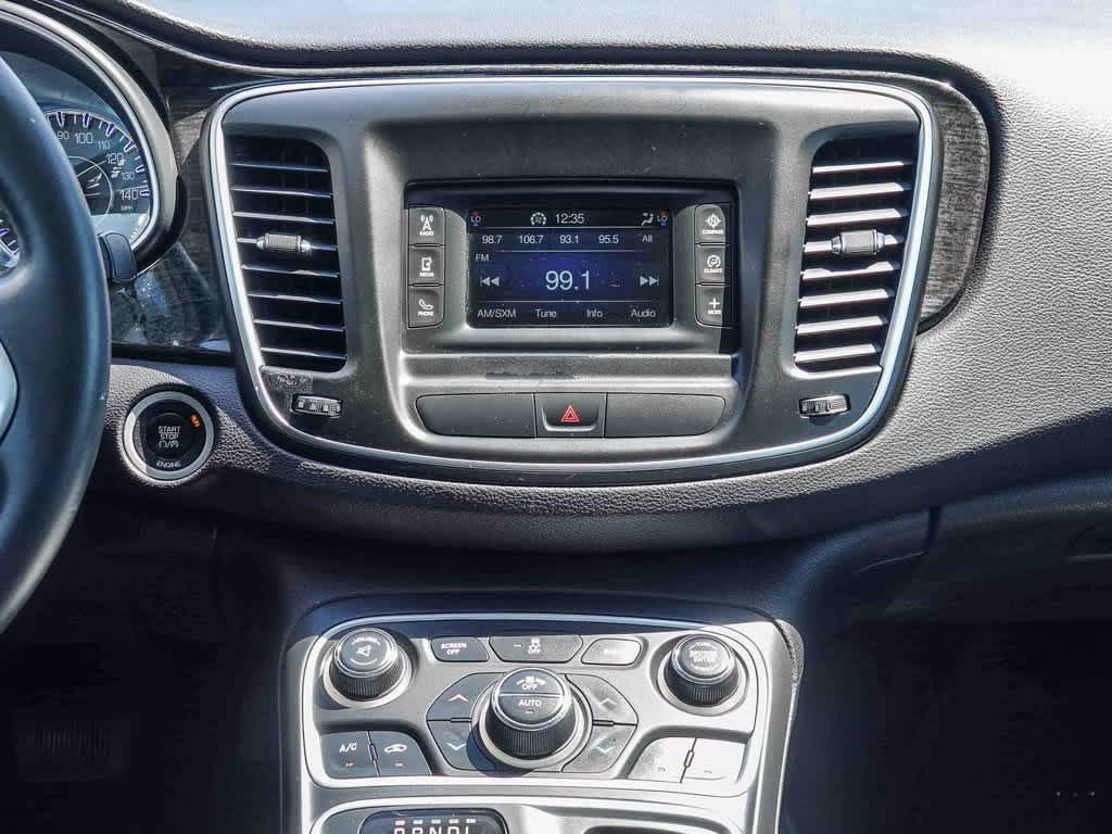 Thumbnail: 2015 Chrysler 200 - 12