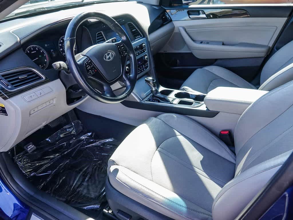 Thumbnail: 2017 Hyundai Sonata - 16