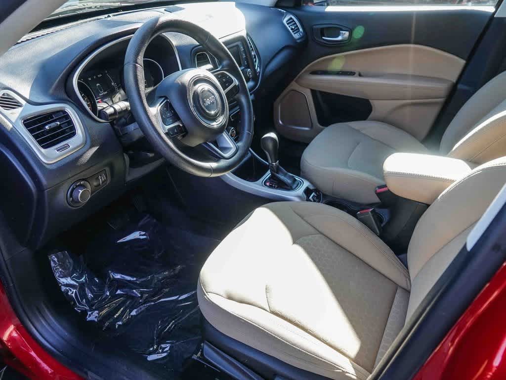 Thumbnail: 2018 Jeep Compass - 16