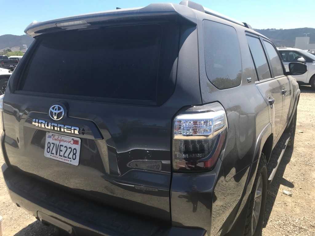 Thumbnail: 2020 Toyota 4Runner - 6
