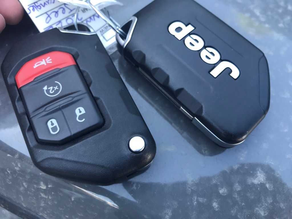 Thumbnail: 2022 Jeep Wrangler - 5