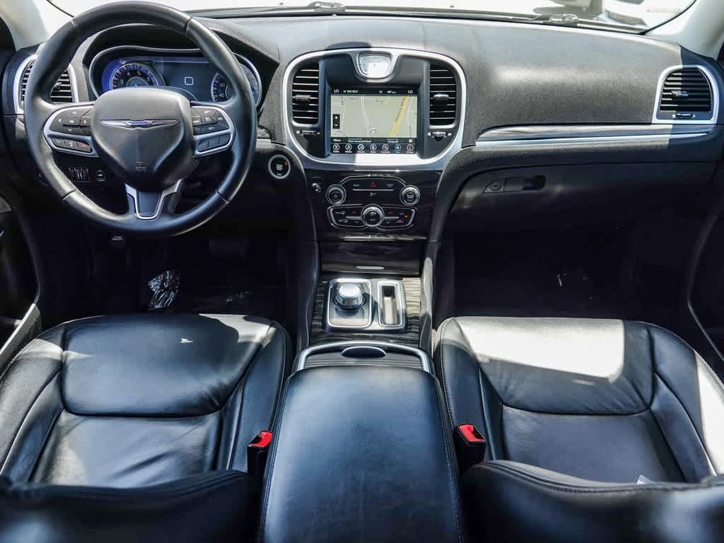 Thumbnail: 2017 Chrysler 300 - 11