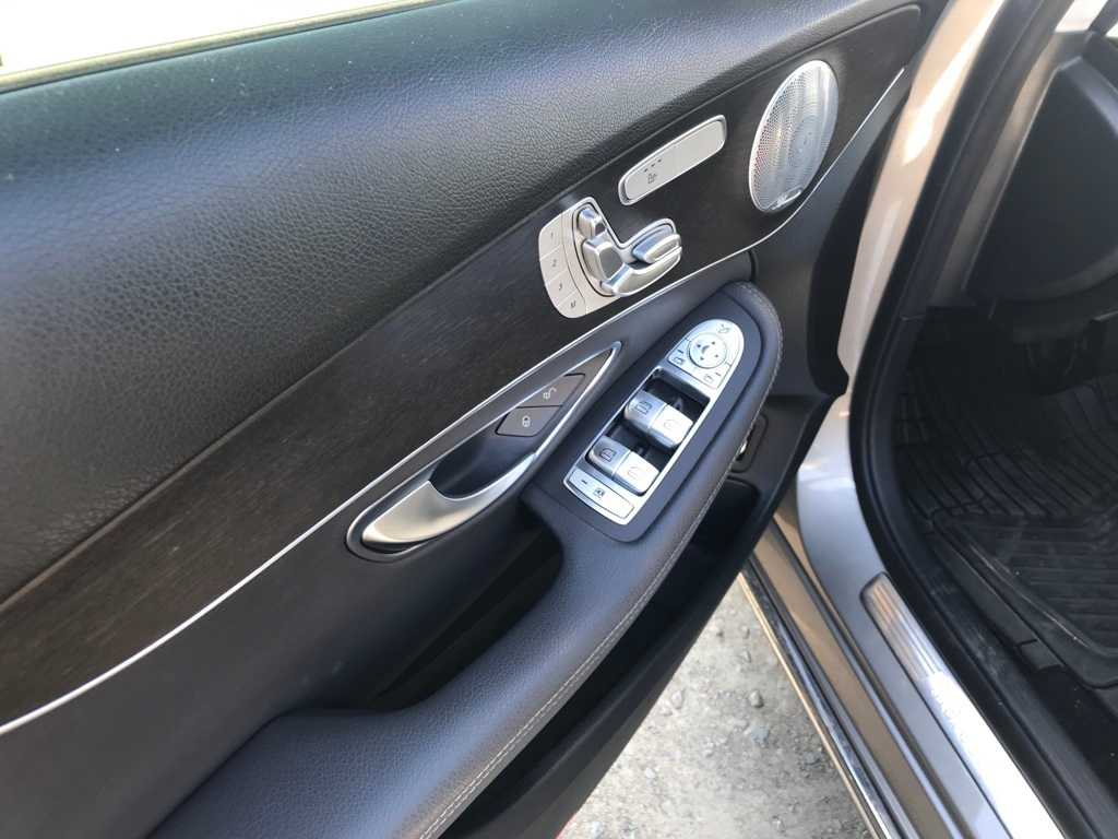 2019 Mercedes-Benz C-Class C 300 6