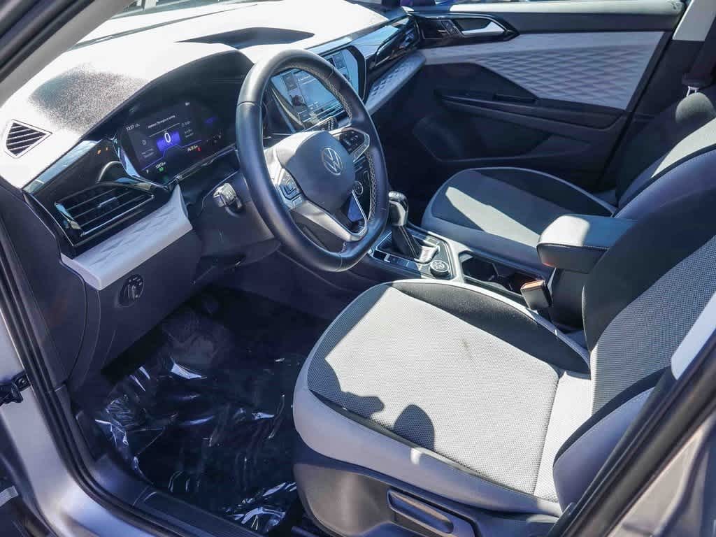 Thumbnail: 2022 Volkswagen Taos - 16