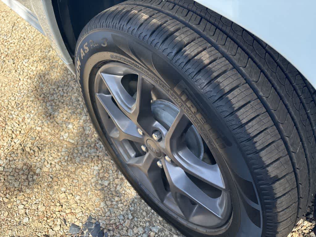 Thumbnail: 2020 Jeep Grand Cherokee - 7