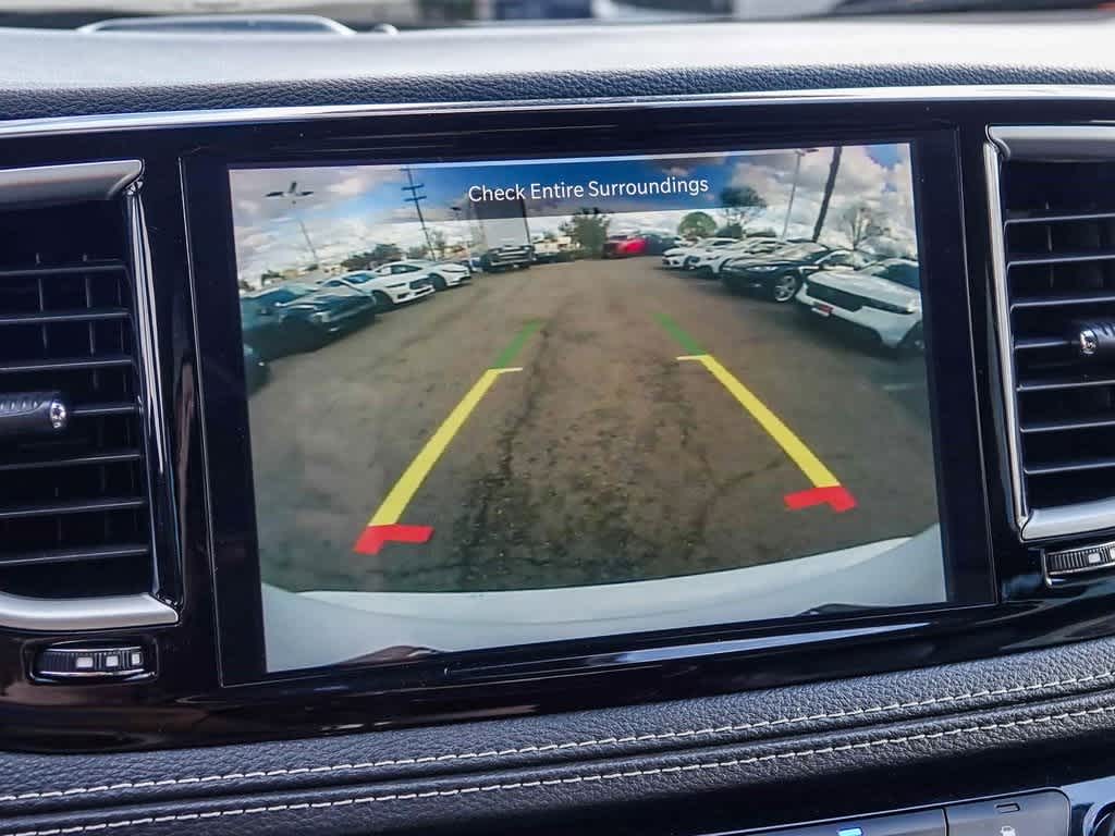 Thumbnail: 2024 Chrysler Pacifica - 22