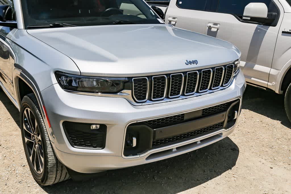 Thumbnail: 2022 Jeep Grand Cherokee - 15