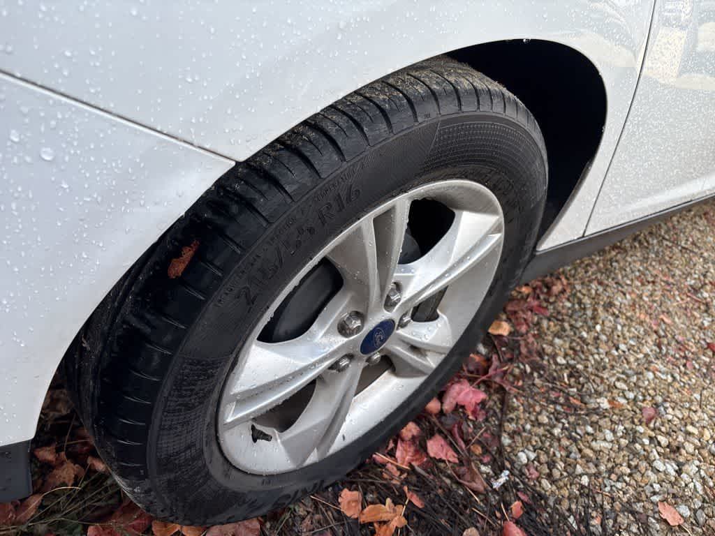 Thumbnail: 2014 Ford Focus - 10