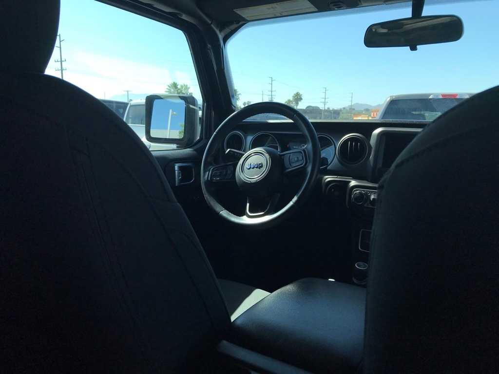 Thumbnail: 2021 Jeep Wrangler - 12