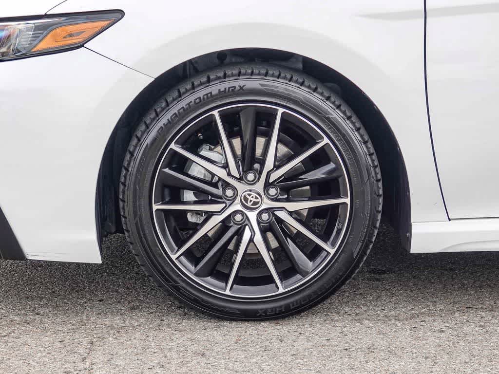 Thumbnail: 2023 Toyota Camry - 10