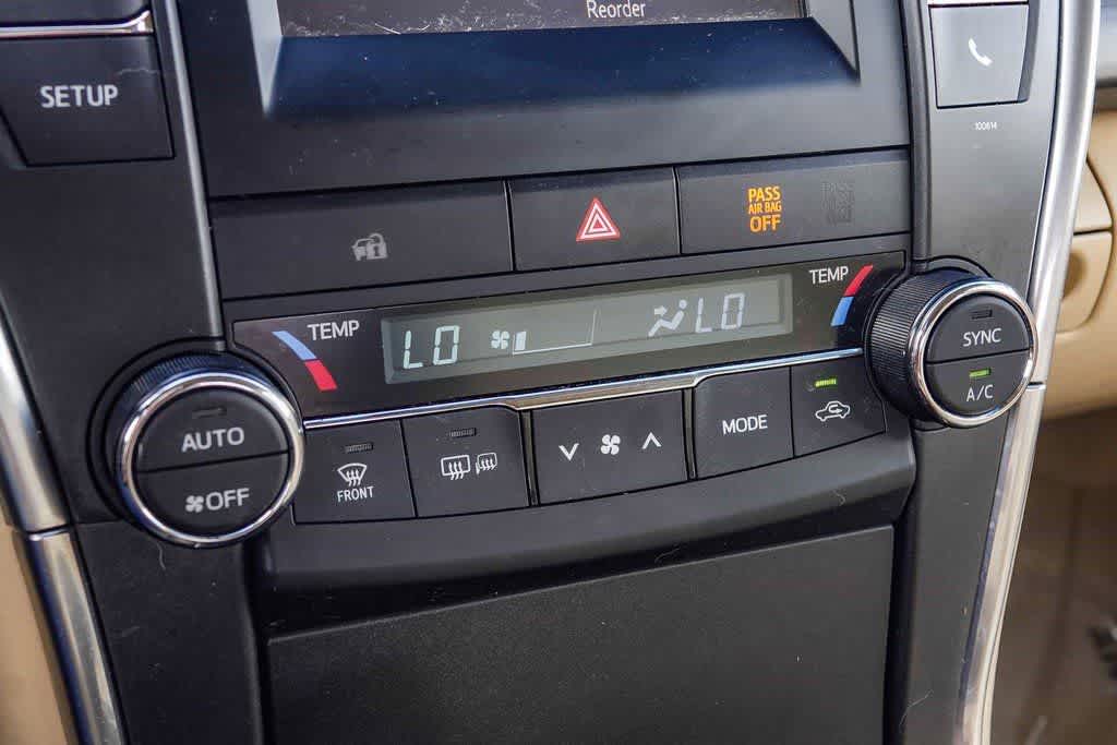 Thumbnail: 2017 Toyota Camry - 21