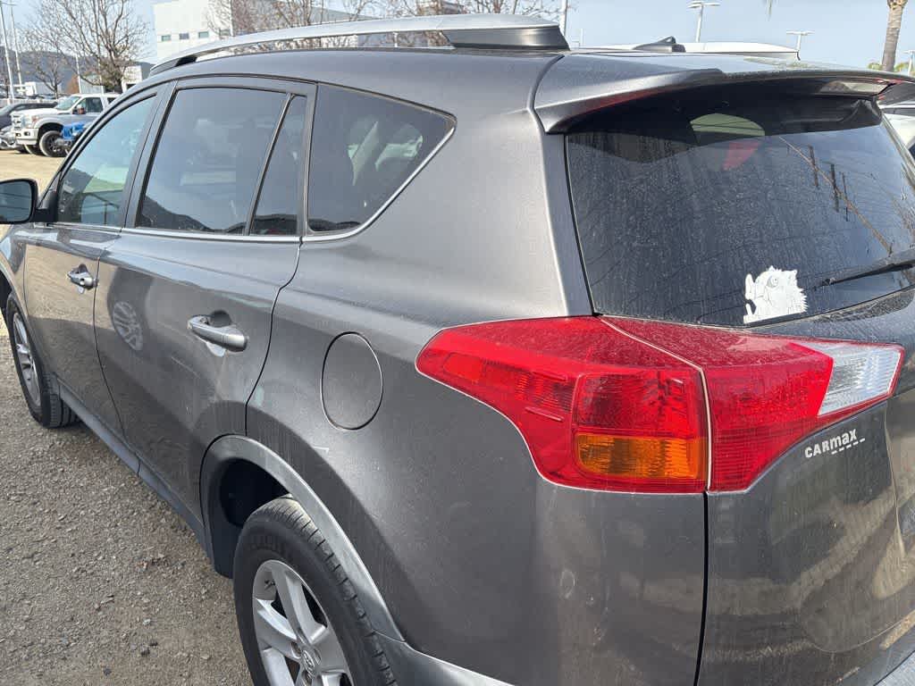 Thumbnail: 2014 Toyota RAV4 - 8