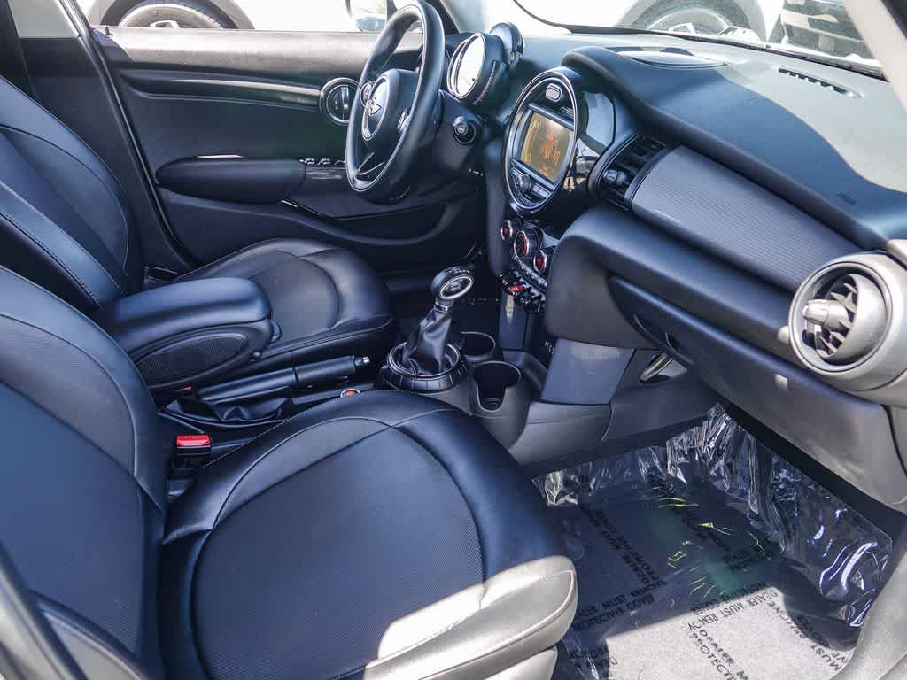 Thumbnail: 2015 MINI Cooper Hardtop - 15