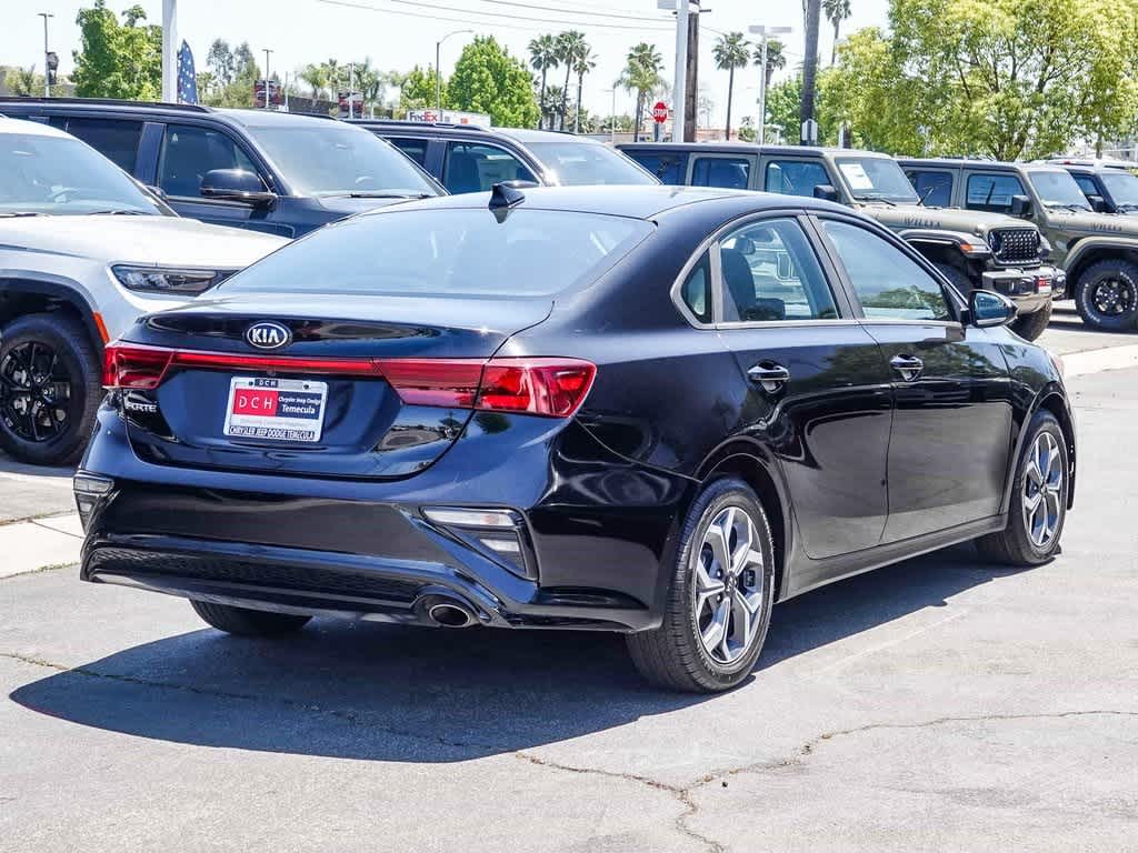 Thumbnail: 2020 Kia Forte - 4