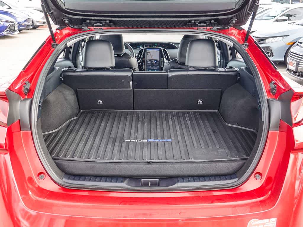 Thumbnail: 2017 Toyota Prius Prime - 28