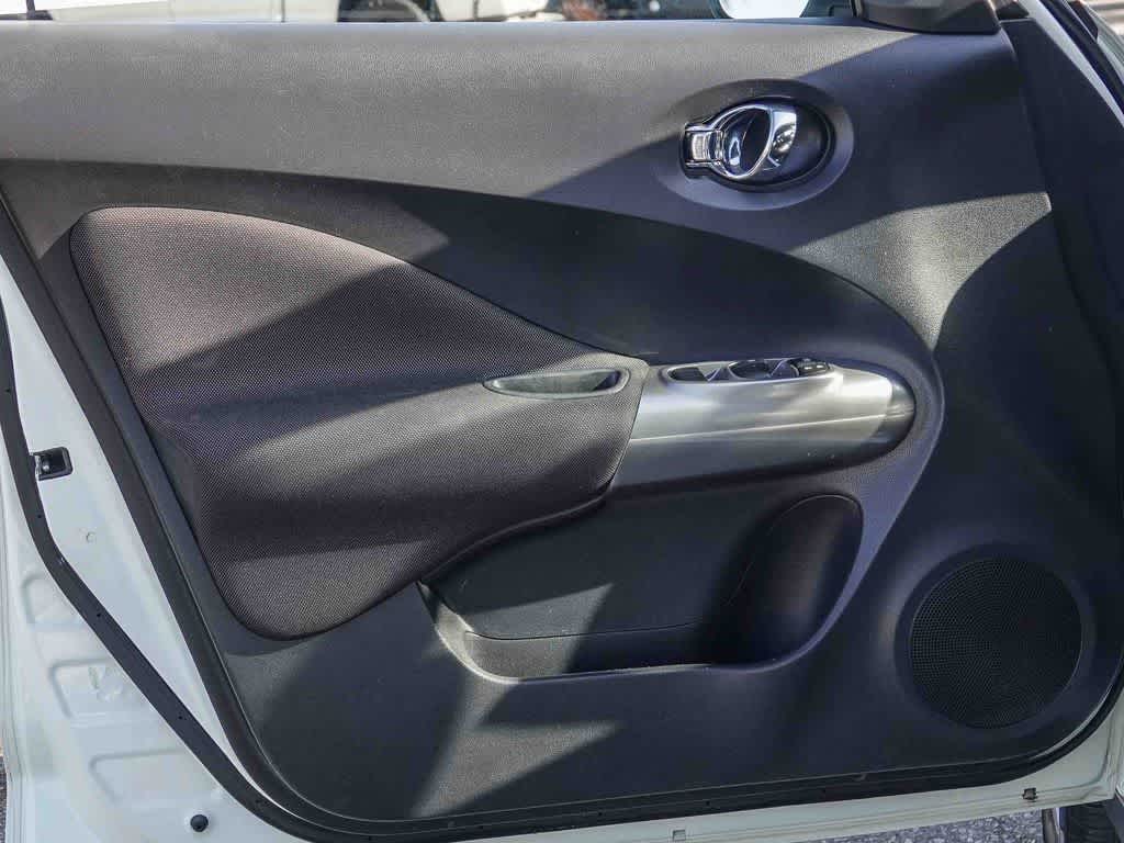 Thumbnail: 2011 Nissan Juke - 17