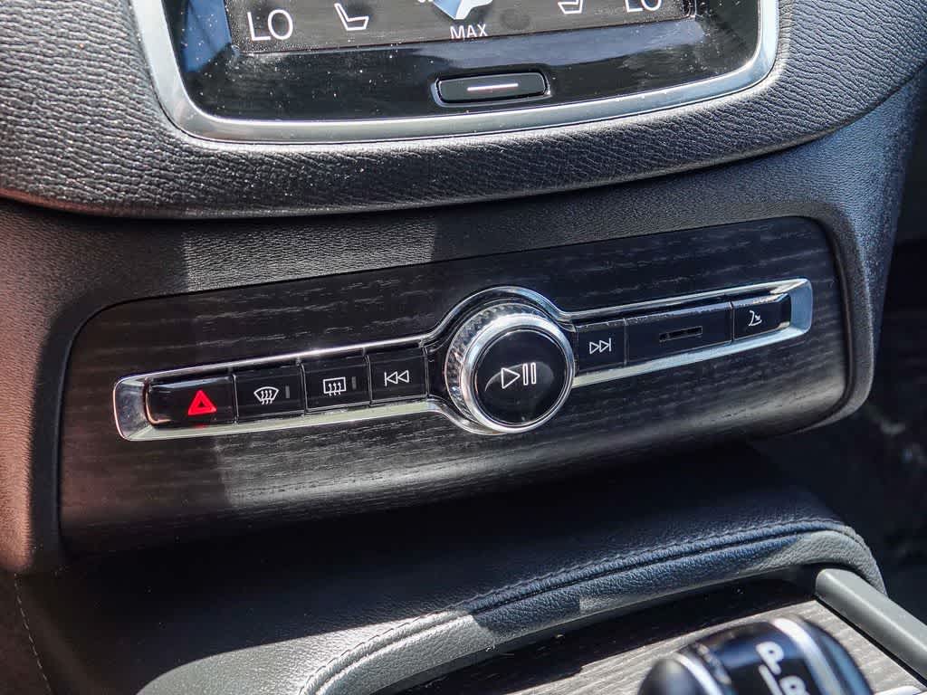 Thumbnail: 2020 Volvo XC90 - 20
