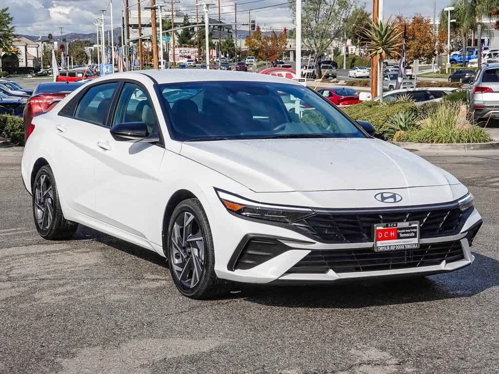 Used 2025 Hyundai Elantra Hybrid SEL Sport Sedan