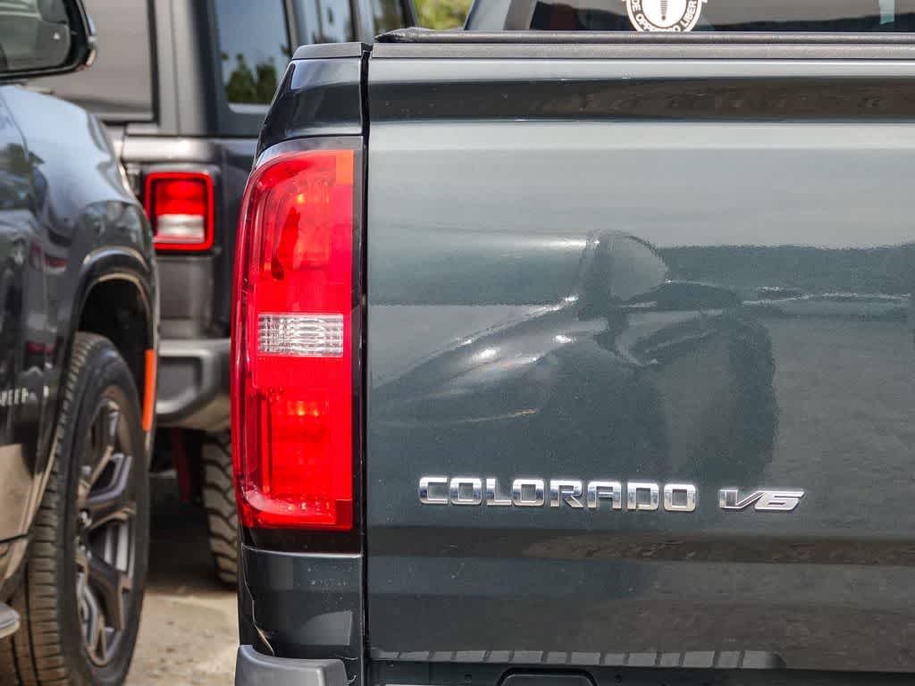 Thumbnail: 2017 Chevrolet Colorado - 17