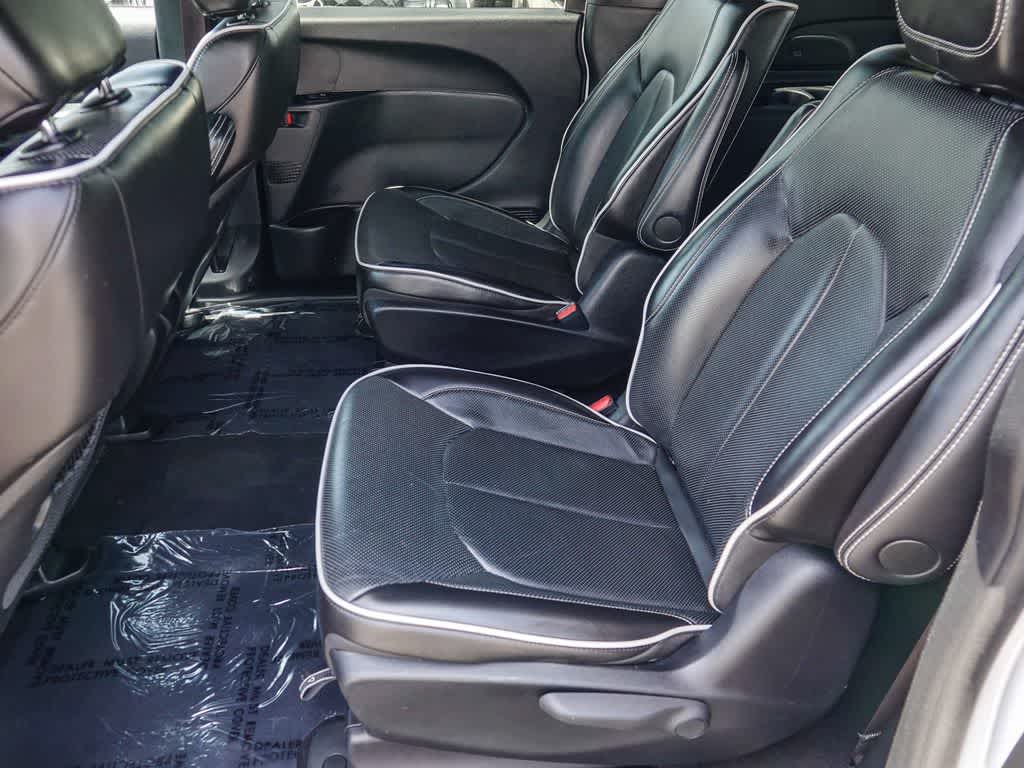 Thumbnail: 2024 Chrysler Pacifica - 16