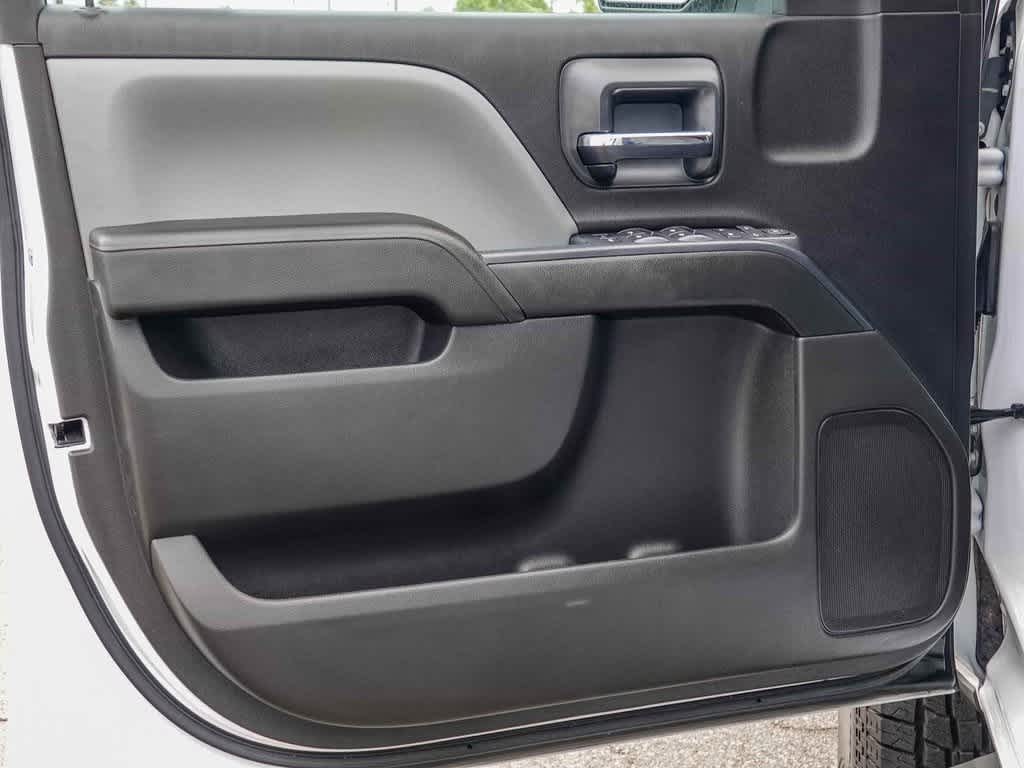 Thumbnail: 2016 Chevrolet Silverado 1500 - 19