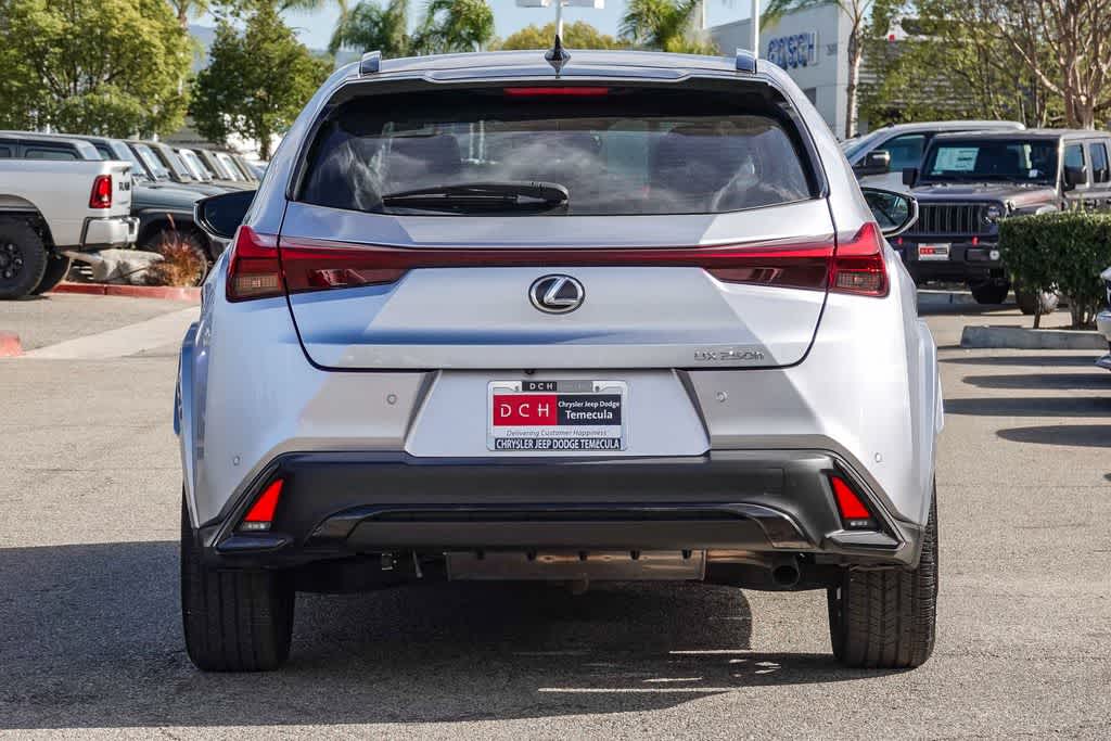 Thumbnail: 2024 Lexus UX - 5