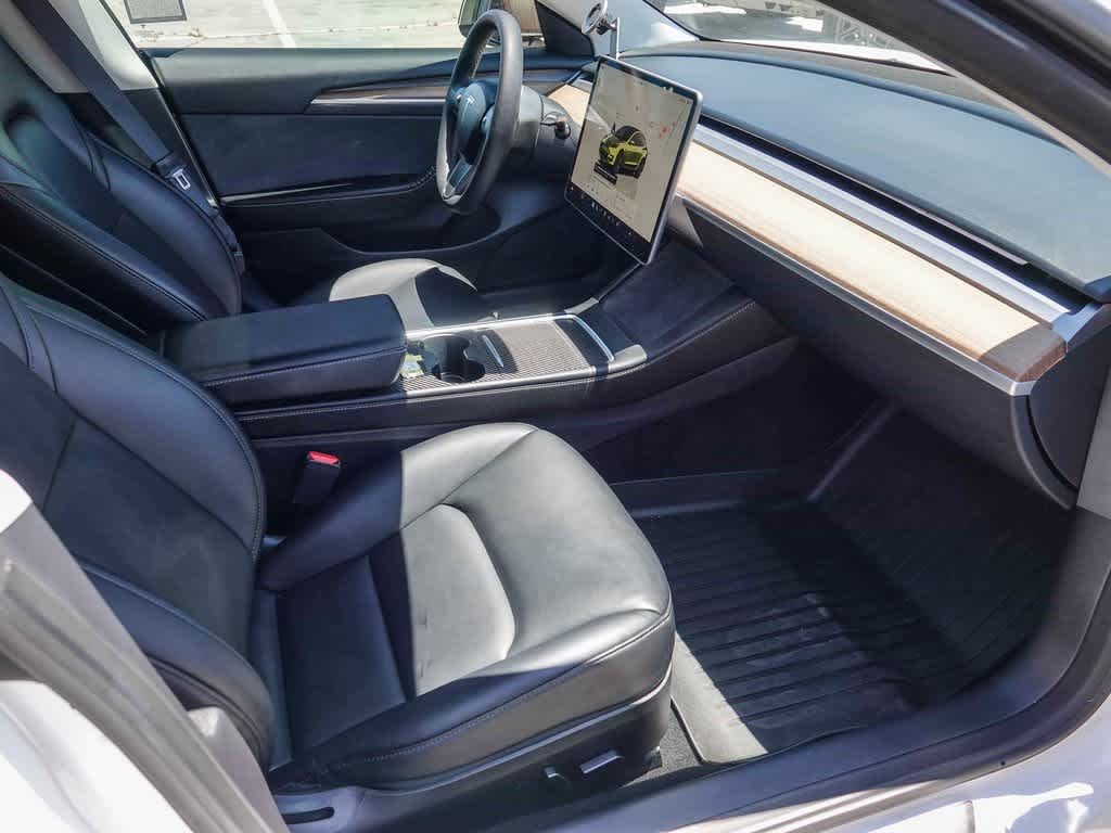 Thumbnail: 2022 Tesla Model 3 - 14