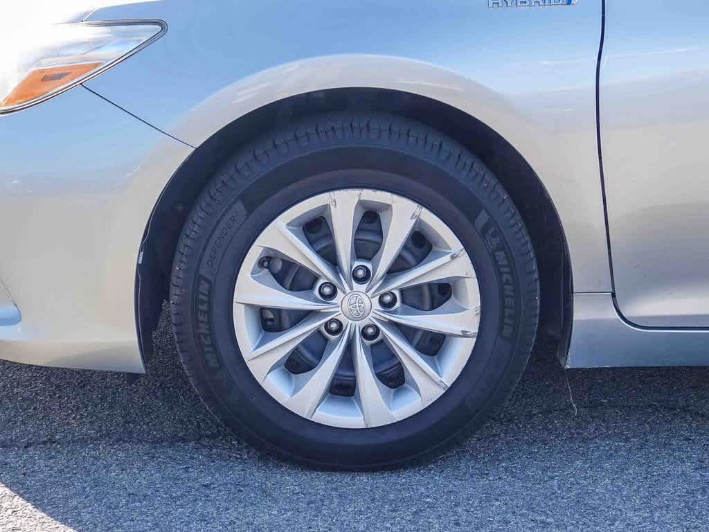 Thumbnail: 2017 Toyota Camry - 10