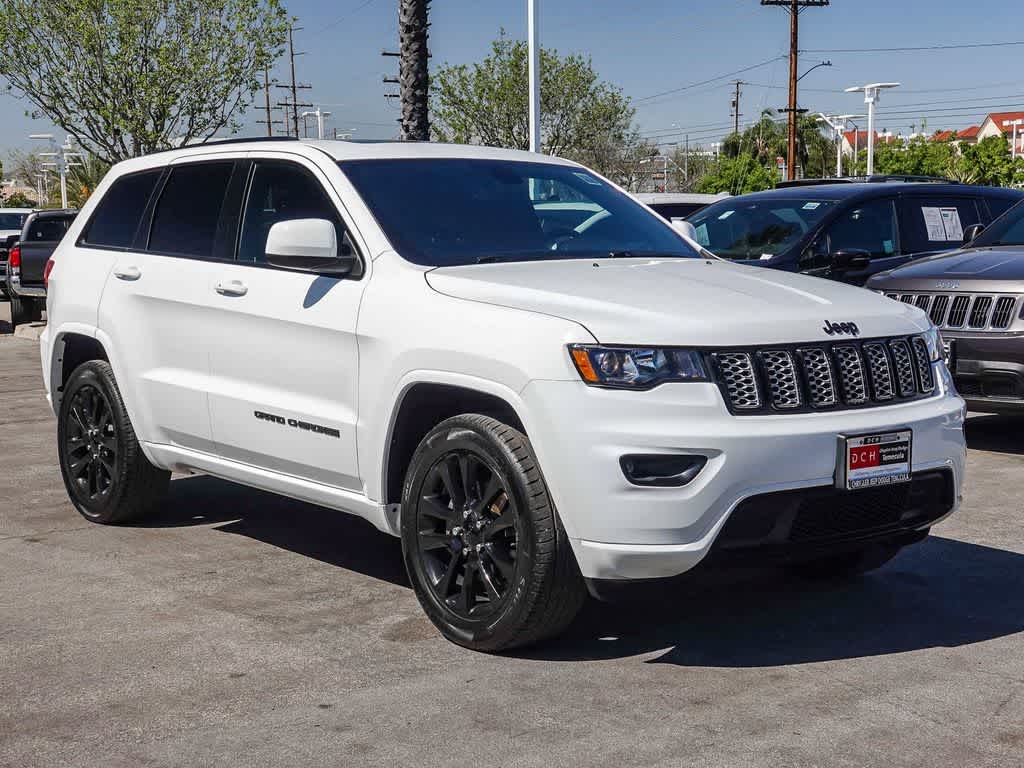 Thumbnail: 2019 Jeep Grand Cherokee - 3