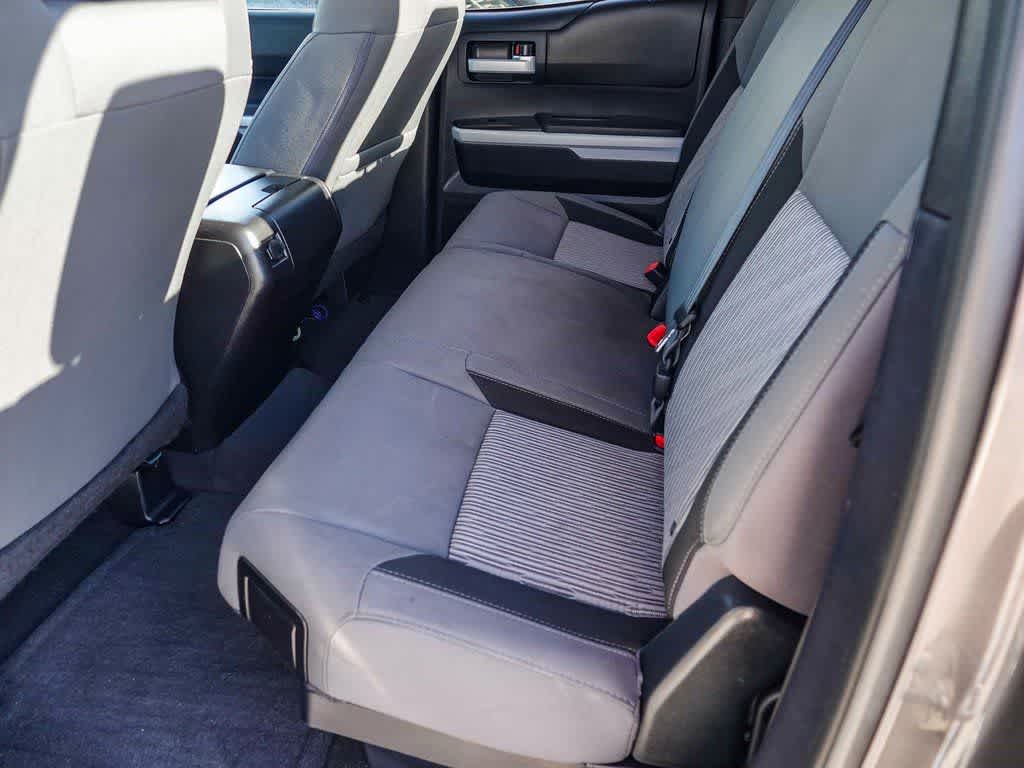 Thumbnail: 2015 Toyota Tundra - 15