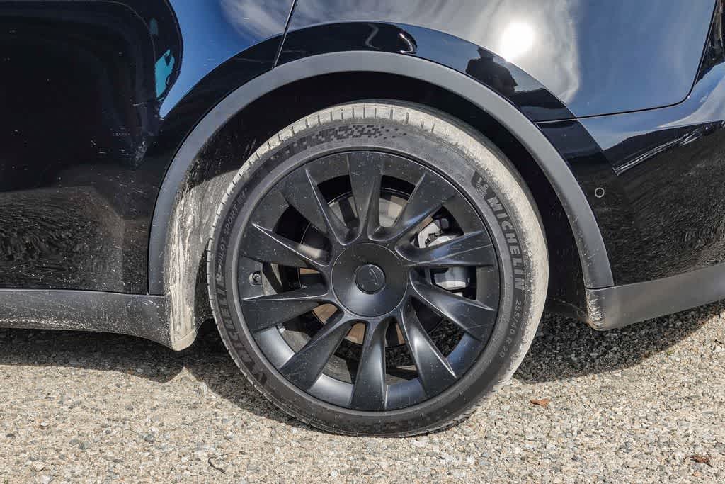 Thumbnail: 2022 Tesla Model Y - 18