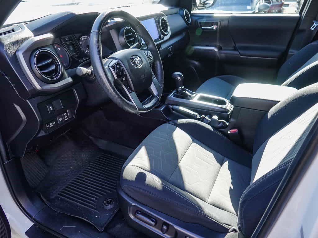 Thumbnail: 2021 Toyota Tacoma - 16