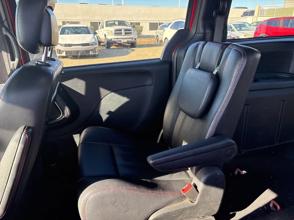 Thumbnail: 2014 Dodge Grand Caravan - 9