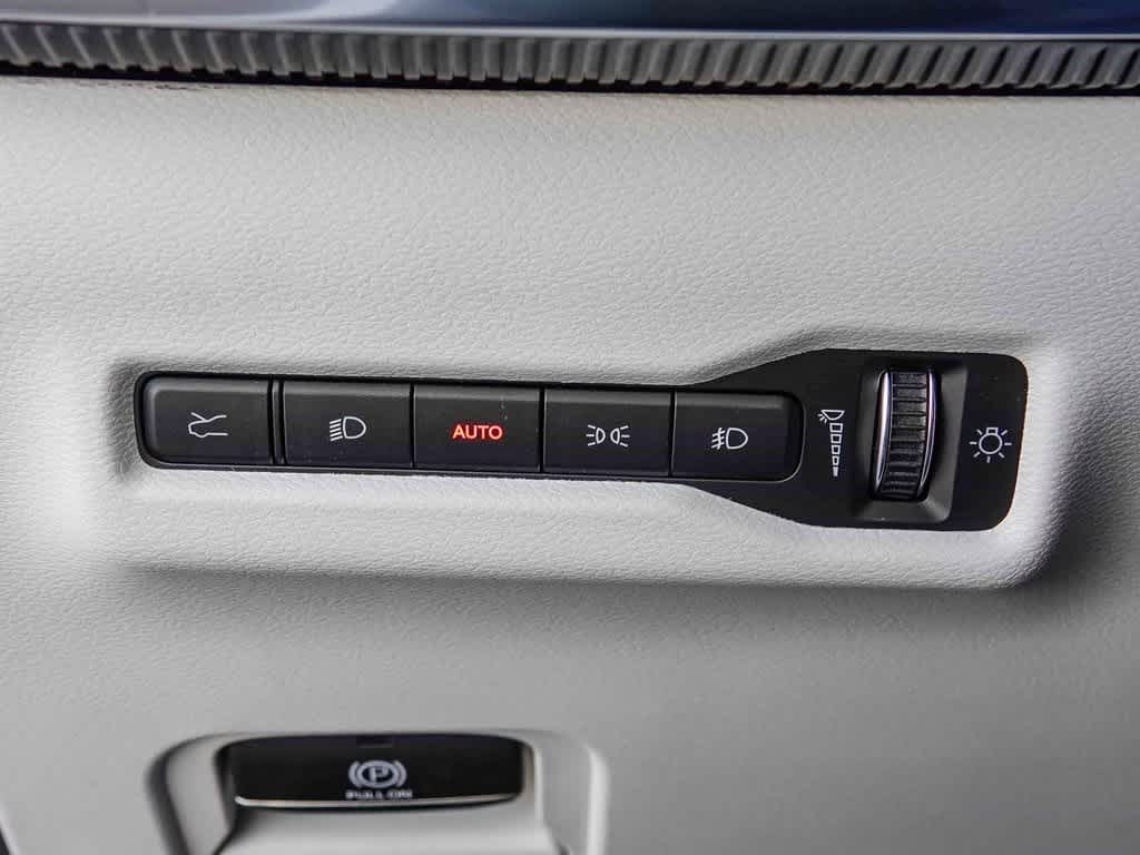 Thumbnail: 2025 Jeep Wagoneer S - 23